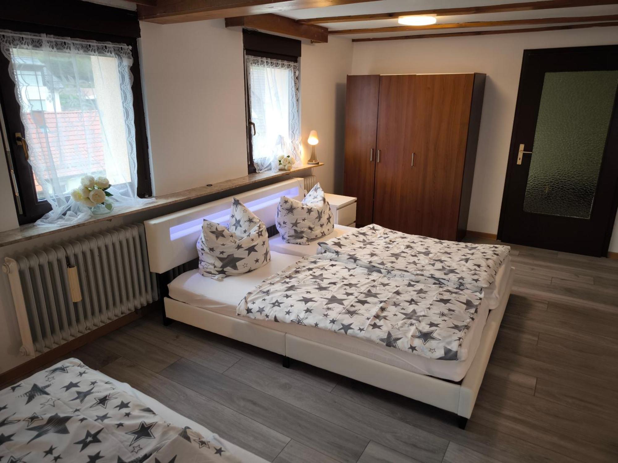 דוסנהיים Private Guesthouse Mt מראה חיצוני תמונה