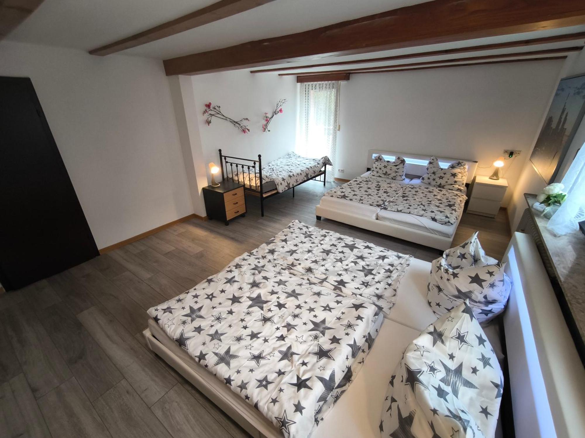 דוסנהיים Private Guesthouse Mt מראה חיצוני תמונה